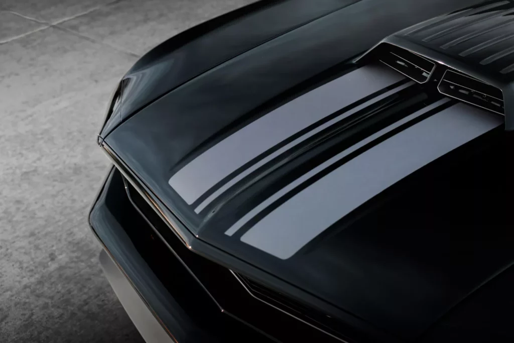 El mejor restomod de un Ford Mustang Fastback se llema Kingpin y lo ha creado Ringbrothers. No hay discusión 22 Motor16 2025 Ringbrother Mustang Mach 1 Kingpin 8 Motor16