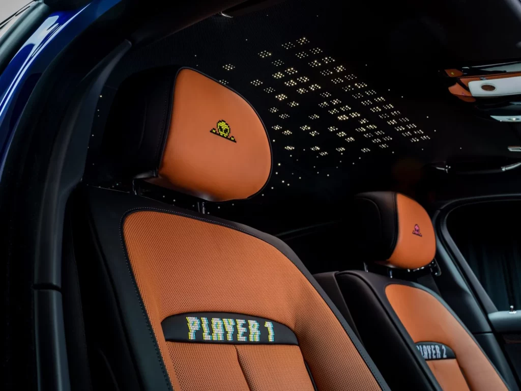 2025 Rolls-Royce Ghost Black Badge Gamer. Imagen interior.