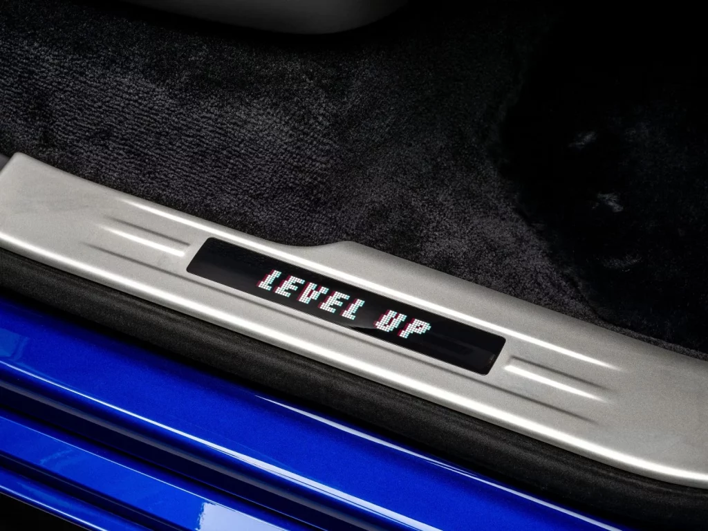 2025 Rolls-Royce Ghost Black Badge Gamer. Imagen.