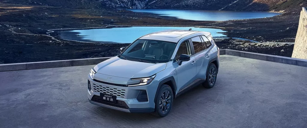 Los Toyota RAV4 que se venden en China molan más y cuestan como un Aygo 7 Motor16 2025 Toyota GAC Wildlander 3 Motor16