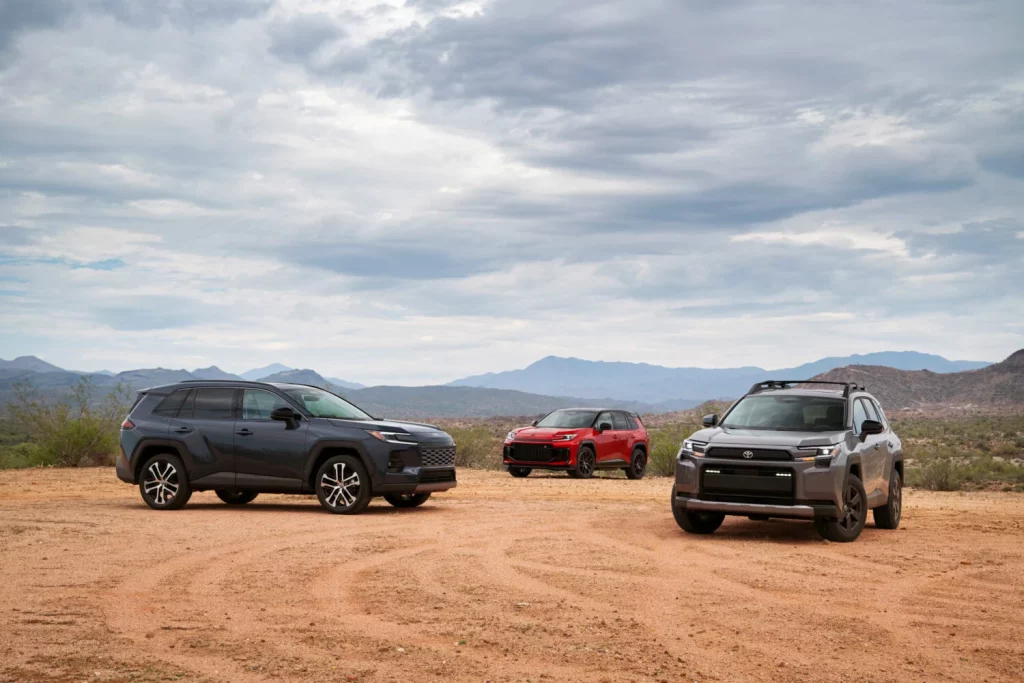 2025 Toyota RAV4 USA 2 Motor16