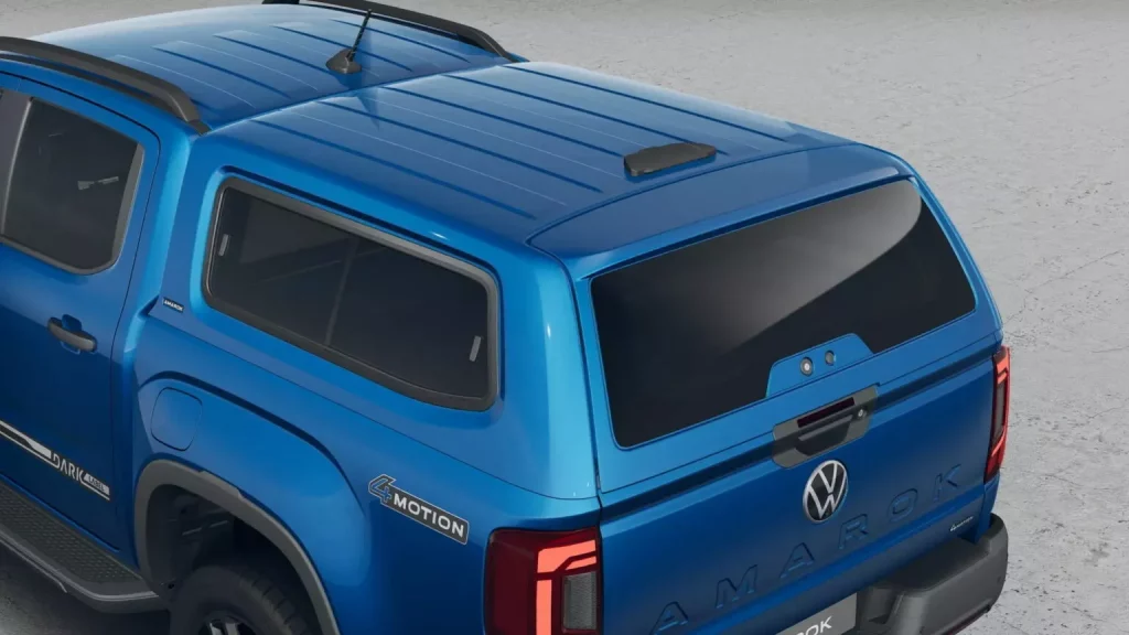 Dark Label: El Volkswagen Amarok saca su lado oscuro y 241 CV a precio de oro 4 Motor16 2025 Volkswagen Amarok Dark Label. Imagen detalle.