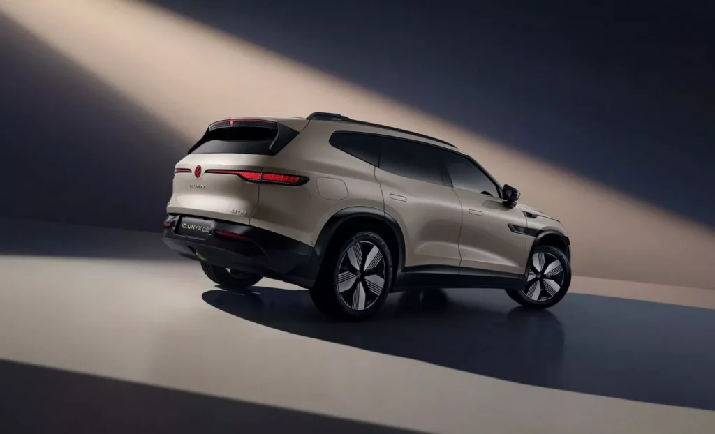 2025 Volkswagen ID. Unyx 08. Imagen trasera.