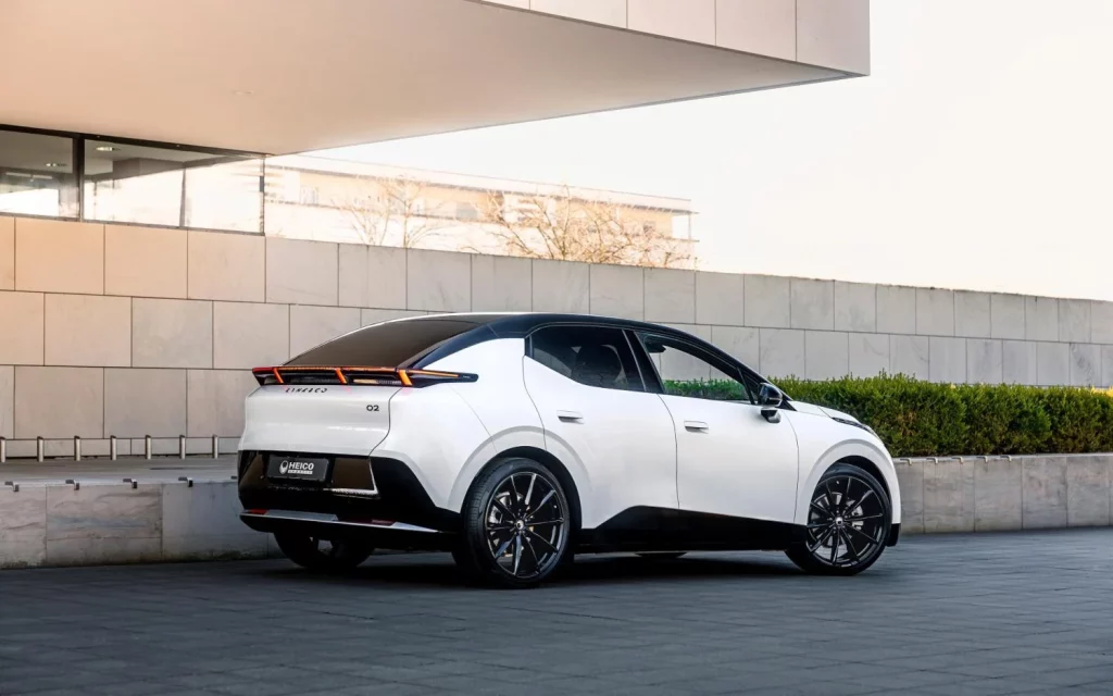 2025 Heico Sportiv Lynk & Co 02. Imagen trasera.