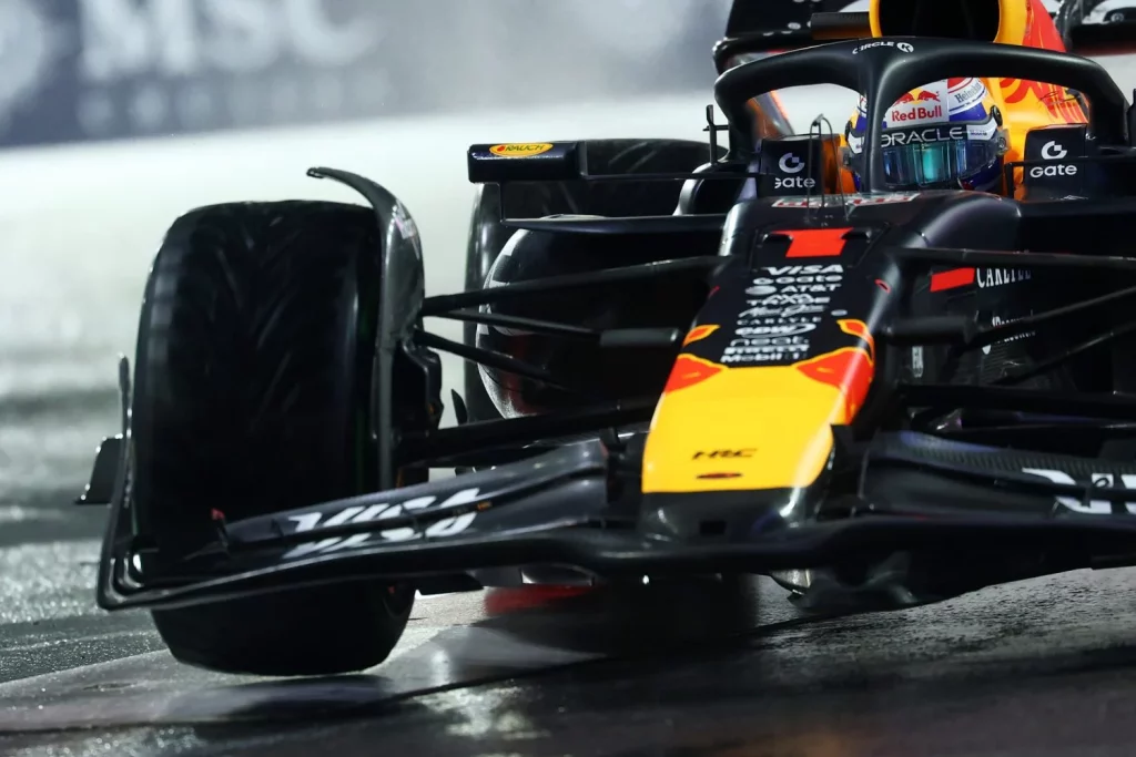 2025 2025 Pirelli neumáticos 2026. Imagen Red Bull.