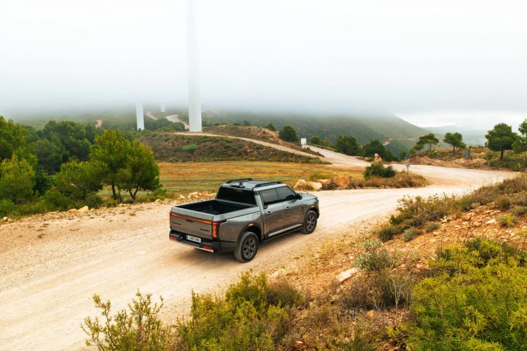 2025 santana motors la gran aventura 9 Motor16