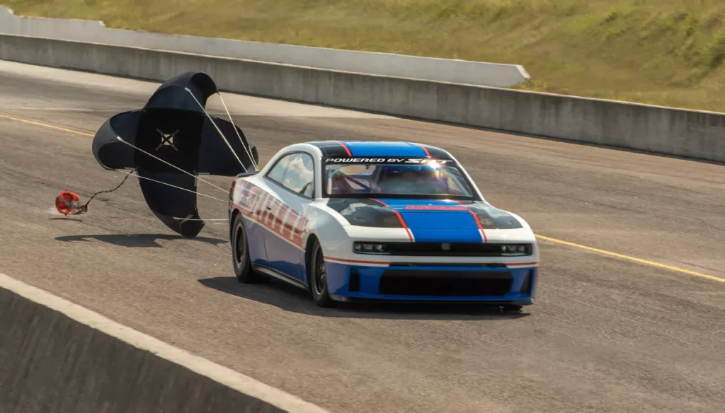 2026 Dodge Charger Hustle Stuff Drag pak 1 Motor16