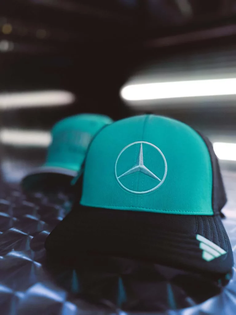 ADIDAS FORMULA1 MERCEDES AMG PETRONAS LAS VEGAS19 Motor16