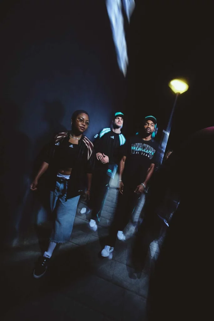 ADIDAS FORMULA1 MERCEDES AMG PETRONAS LAS VEGAS5 Motor16