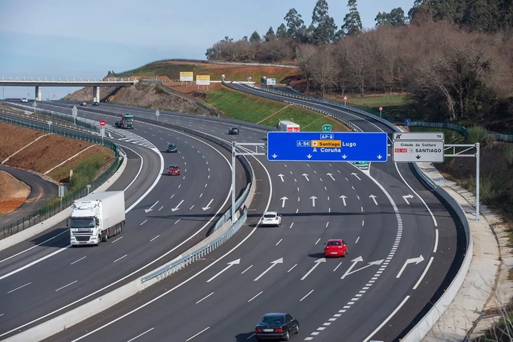 Obras o atascos: dos motivos por los que el Supremo fija el precio de las autopistas de peaje 2 Motor16 AP 9 Galicia autopista peaje Motor16