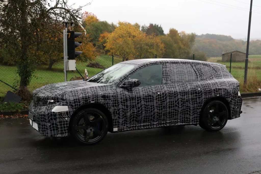 El BMW iX3 M ya está el fase de pruebas 14 Motor16 BMW IX3 M 12 Motor16