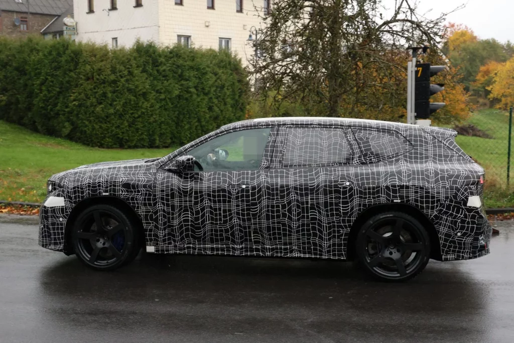 El BMW iX3 M ya está el fase de pruebas 16 Motor16 BMW IX3 M 14 Motor16