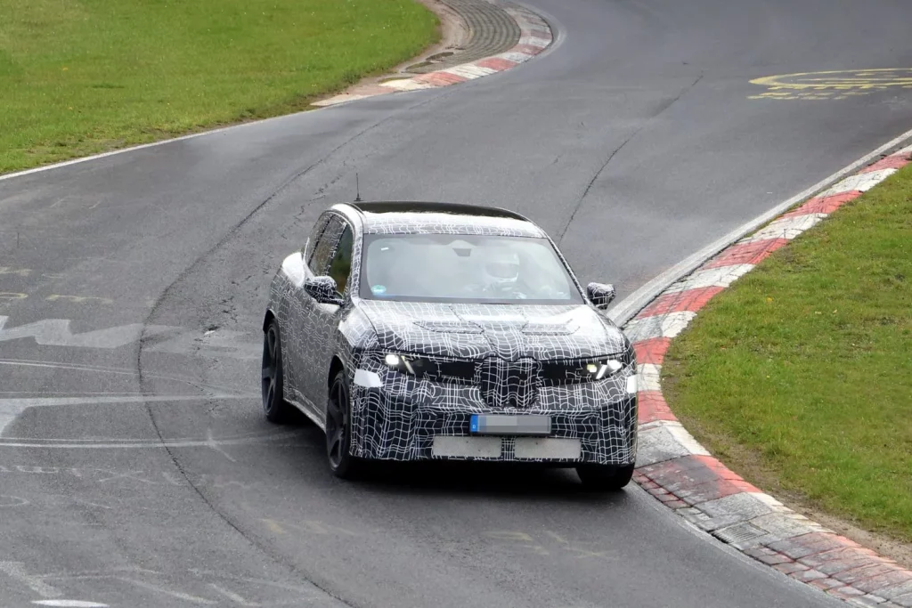 BMW iX3 M: el futuro eléctrico deportivo de M Performance ya rueda en Nürburgring 3 Motor16 BMW IX3 M Nurburgring 1 Motor16