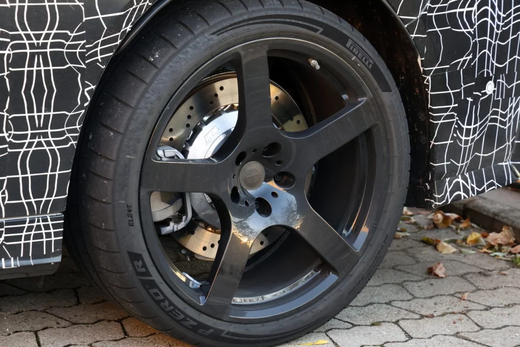 BMW iX3 M: el futuro eléctrico deportivo de M Performance ya rueda en Nürburgring 13 Motor16 BMW IX3 M Nurburgring 13 Motor16