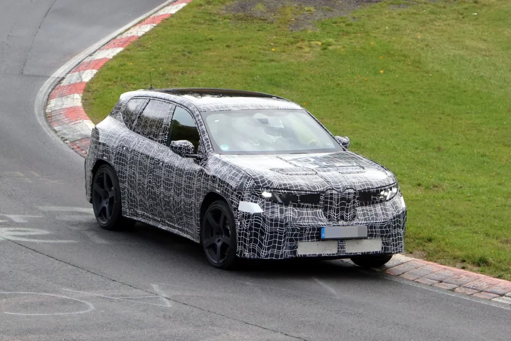 BMW iX3 M: el futuro eléctrico deportivo de M Performance ya rueda en Nürburgring 4 Motor16 BMW IX3 M Nurburgring 3 Motor16