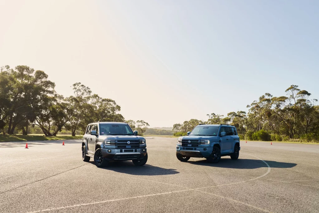 BYD DENZA B5 EXTERIOR 1 Motor16