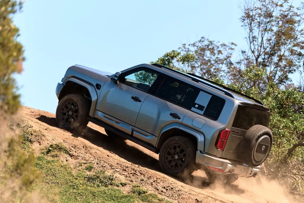 BYD DENZA B5 EXTERIOR 32 Motor16