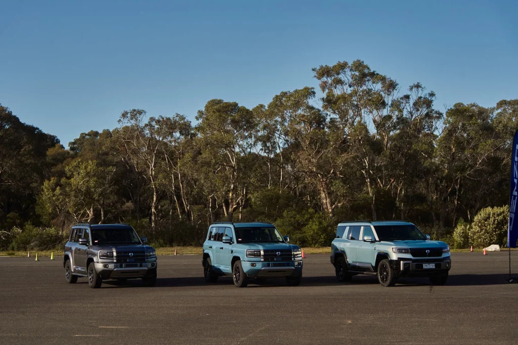 BYD DENZA B5 EXTERIOR 7 Motor16