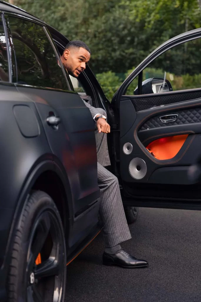 El delantero del Liverpool Cody Gakpo ficha por Bentley: cuando el fútbol de élite se encuentra con el lujo británico 4 Motor16 BentleyNamesCodyGakpo 3 Motor16