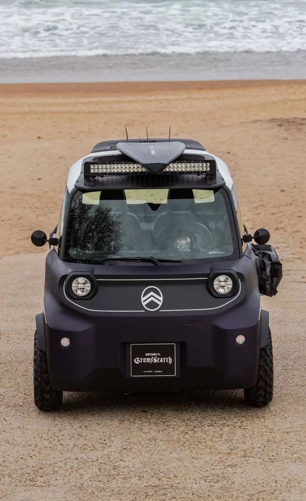 El Citroën Ami Buggy se viste de surfero con Rip Curl: cuando el coche eléctrico más molón se va a la playa 11 Motor16 CITROEN AMI VISION BUGGY RIP CURL10 Motor16