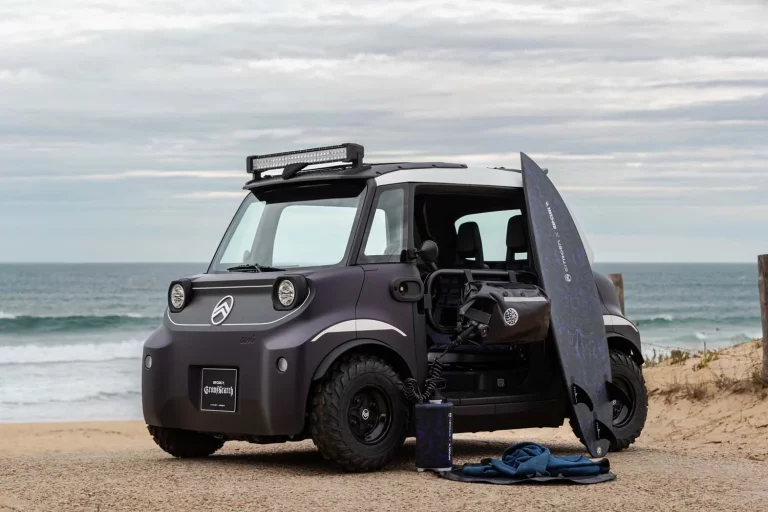 El Citroën Ami Buggy se viste de surfero con Rip Curl: cuando el coche eléctrico más molón se va a la playa