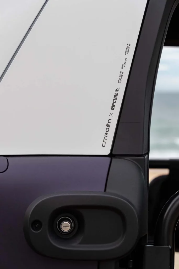 El Citroën Ami Buggy se viste de surfero con Rip Curl: cuando el coche eléctrico más molón se va a la playa 9 Motor16 CITROEN AMI VISION BUGGY RIP CURL8 Motor16