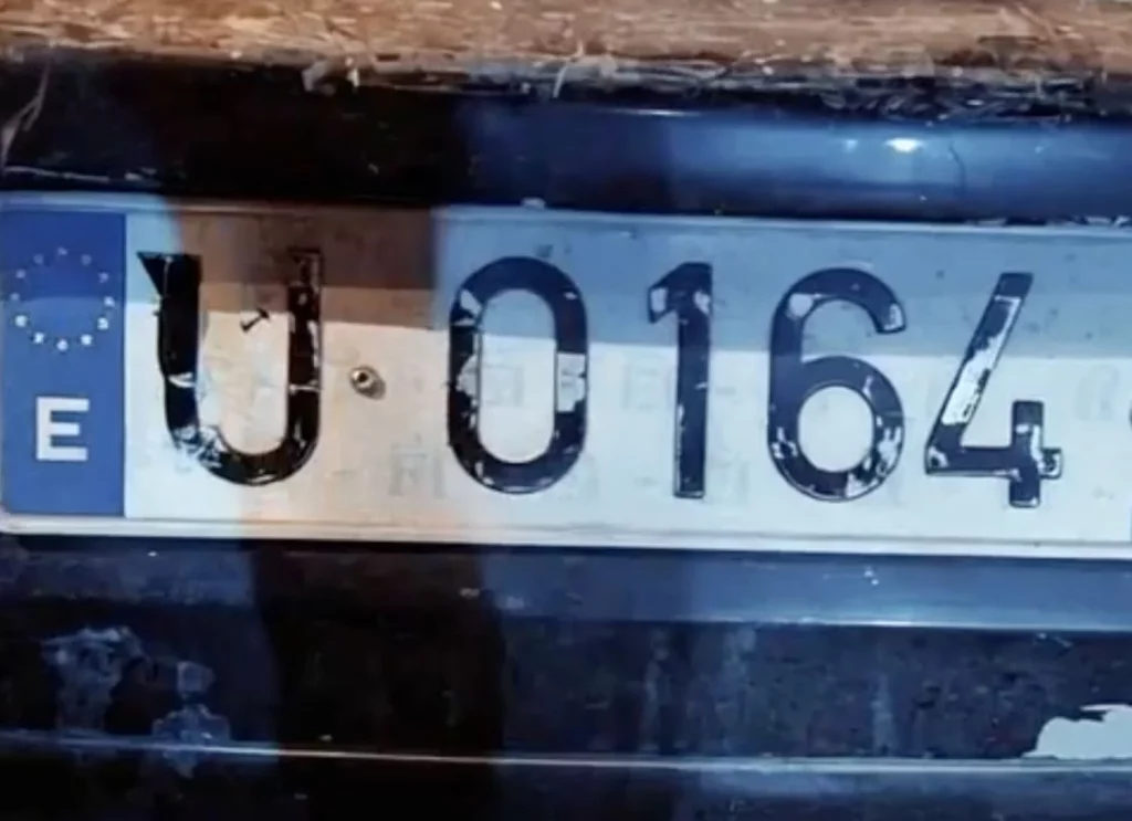 Hasta la Policía se sorprende de este #ArtAttacker que consigue hacer invisible a tu coche 1 Motor16 matriculada falsificada