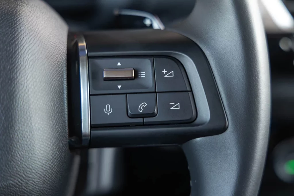 Citroen C4 Hybrid 145 CV e DSC6 1 Motor16