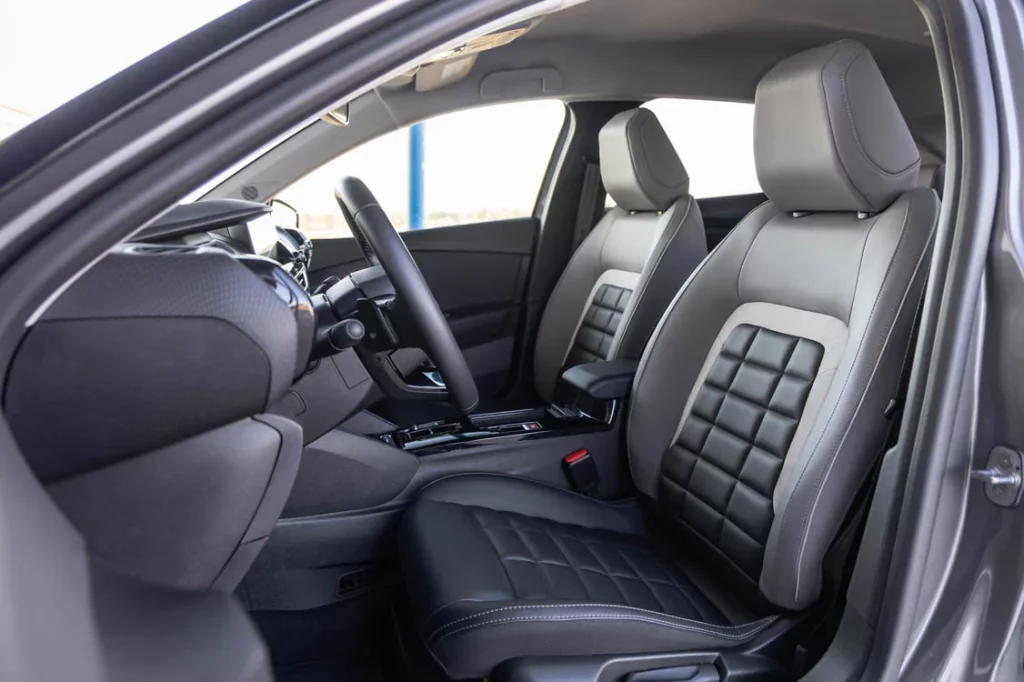 Citroen C4 Hybrid 145 CV e DSC6 16 Motor16