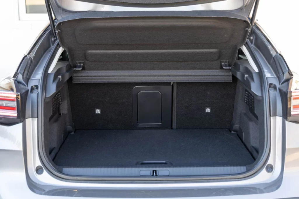 Citroen C4 Hybrid 145 CV e DSC6 18 Motor16