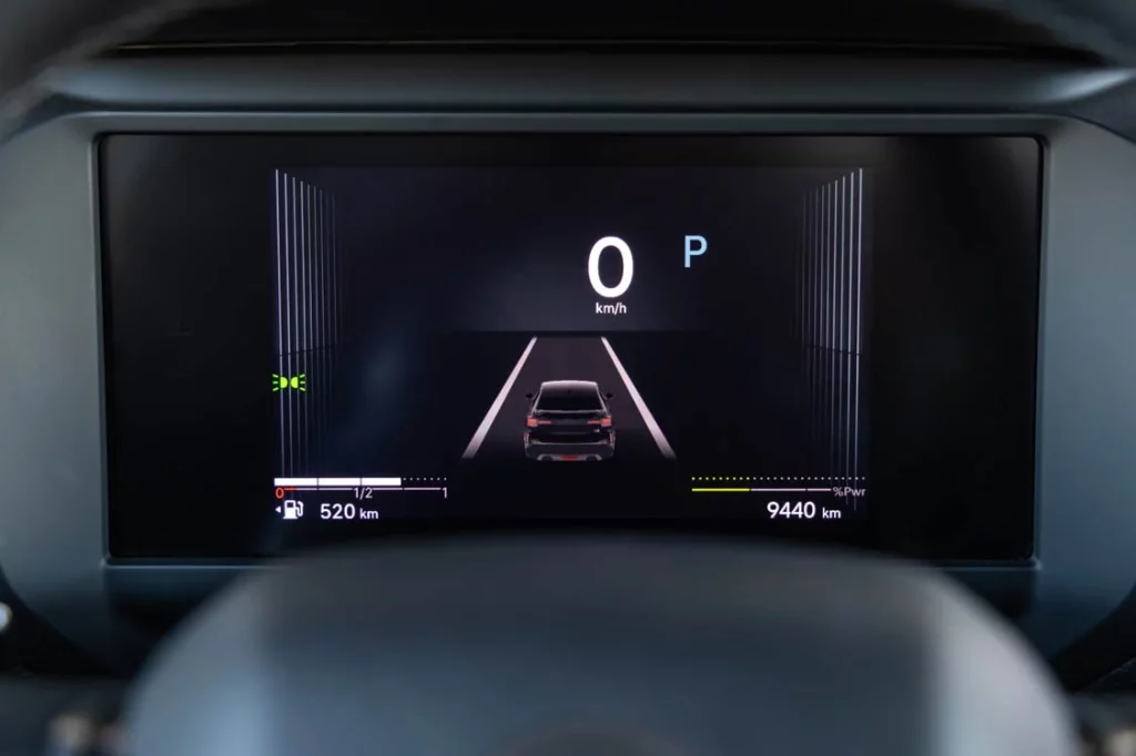 Citroen C4 Hybrid 145 CV e DSC6 26 Motor16