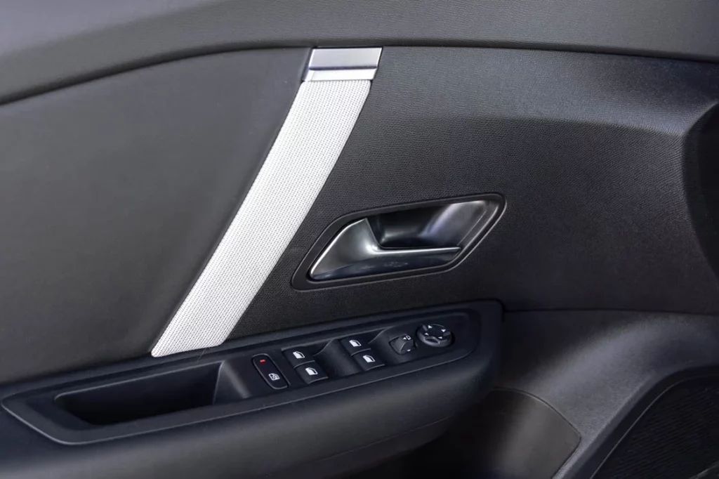 Citroen C4 Hybrid 145 CV e DSC6 3 Motor16