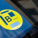 Si tu coche tiene etiqueta B o C, estos son los nuevos impuestos que tendrás que pagar en 2026