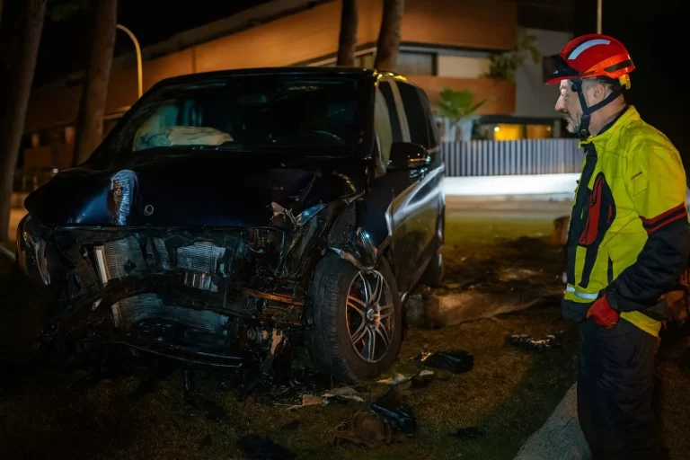 Pérdida del carnet, indemnizaciones, cárcel… El complicado futuro de Cayetano Rivera tras su accidente de tráfico