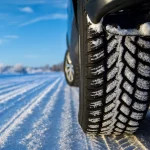 Manuel (51), experto en neumáticos: «En cuanto llega este tiempo, yo no me iría jugando la vida y montaría estas ruedas»