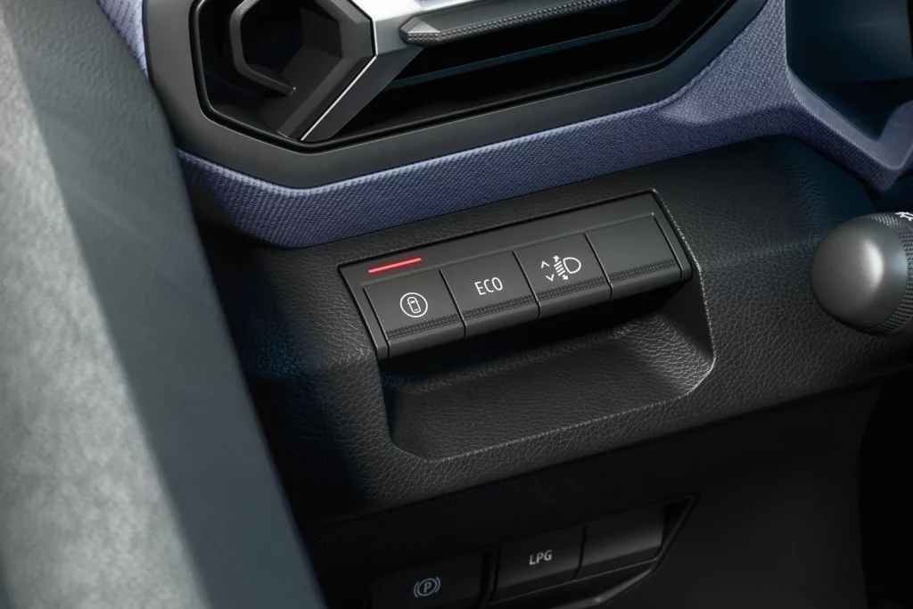 DACIA BIGSTER G HYBRID 155 4X4 18 Motor16