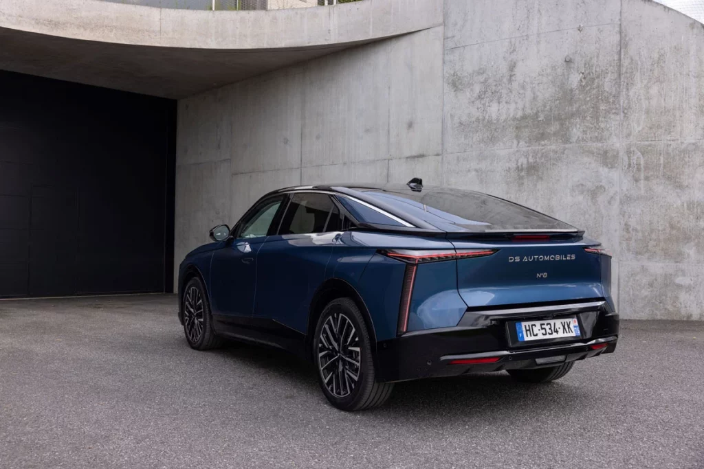 Prueba del DS N°8: cuando la electrificación francesa alcanza la excelencia 9 Motor16 DS N8 4 Motor16