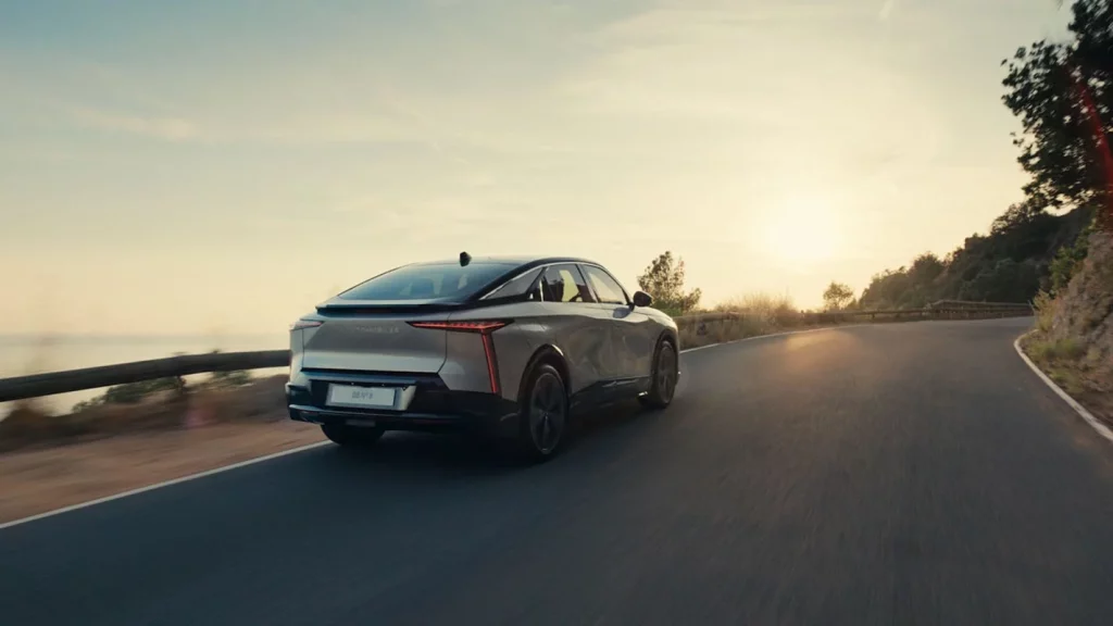 Prueba del DS N°8: cuando la electrificación francesa alcanza la excelencia 4 Motor16 DS No8 3 Motor16