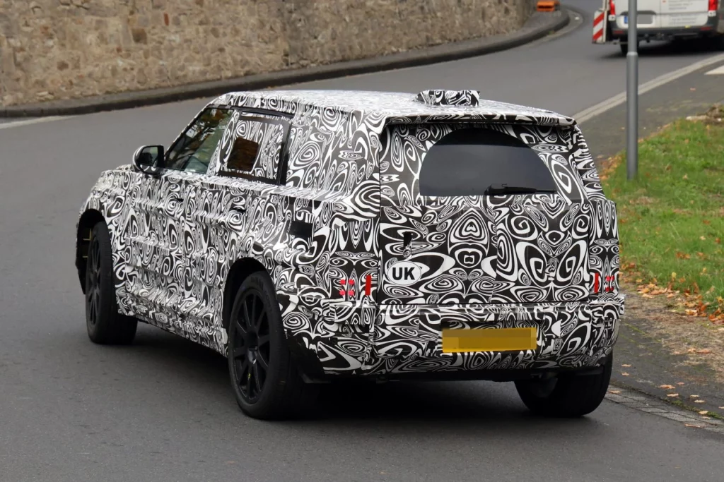 El Defender 80 (o ‘Baby Defender') cada vez está más cerca 16 Motor16 Defender 80 16 Motor16