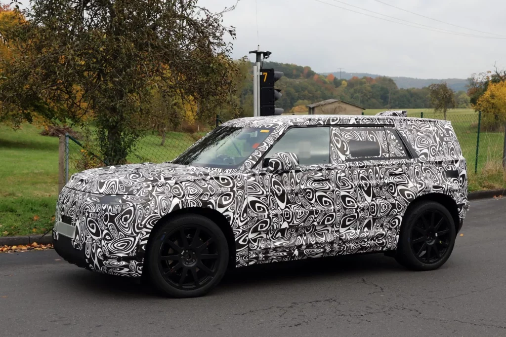 El Defender 80 (o ‘Baby Defender') cada vez está más cerca 9 Motor16 Defender 80 8 Motor16