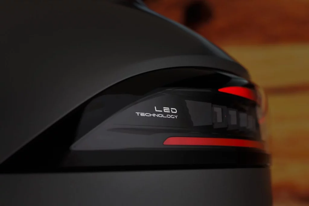 Nuevo EBRO s900 PHEV 4x4: Un peldaño más 24 Motor16 EBRO s900 PHEV 21 Motor16