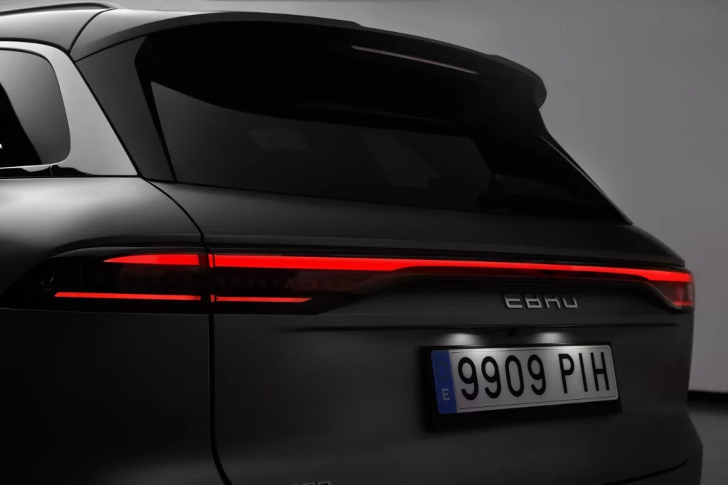 Nuevo EBRO s900 PHEV 4x4: Un peldaño más 25 Motor16 EBRO s900 PHEV 22 Motor16