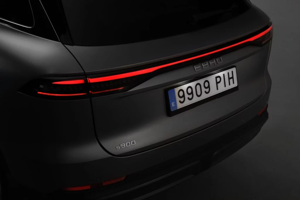 Nuevo EBRO s900 PHEV 4x4: Un peldaño más 26 Motor16 EBRO s900 PHEV 23 Motor16