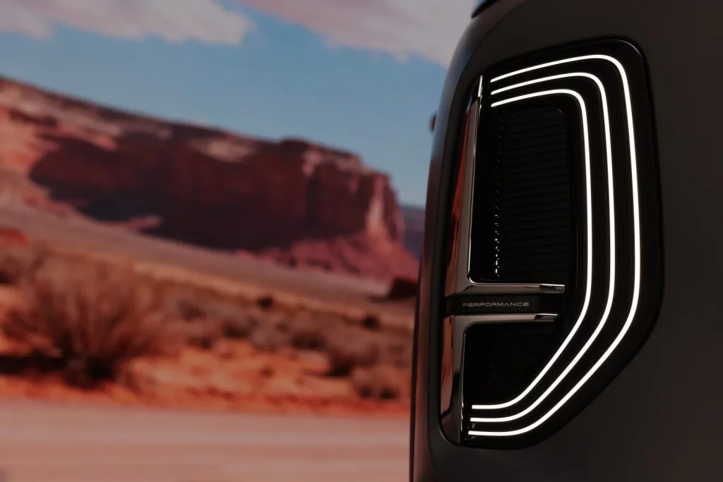 Nuevo EBRO s900 PHEV 4x4: Un peldaño más 28 Motor16 EBRO s900 PHEV 25 Motor16