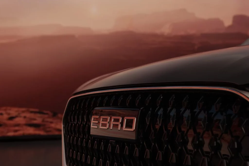 Nuevo EBRO s900 PHEV 4x4: Un peldaño más 42 Motor16 EBRO s900 PHEV 40 Motor16