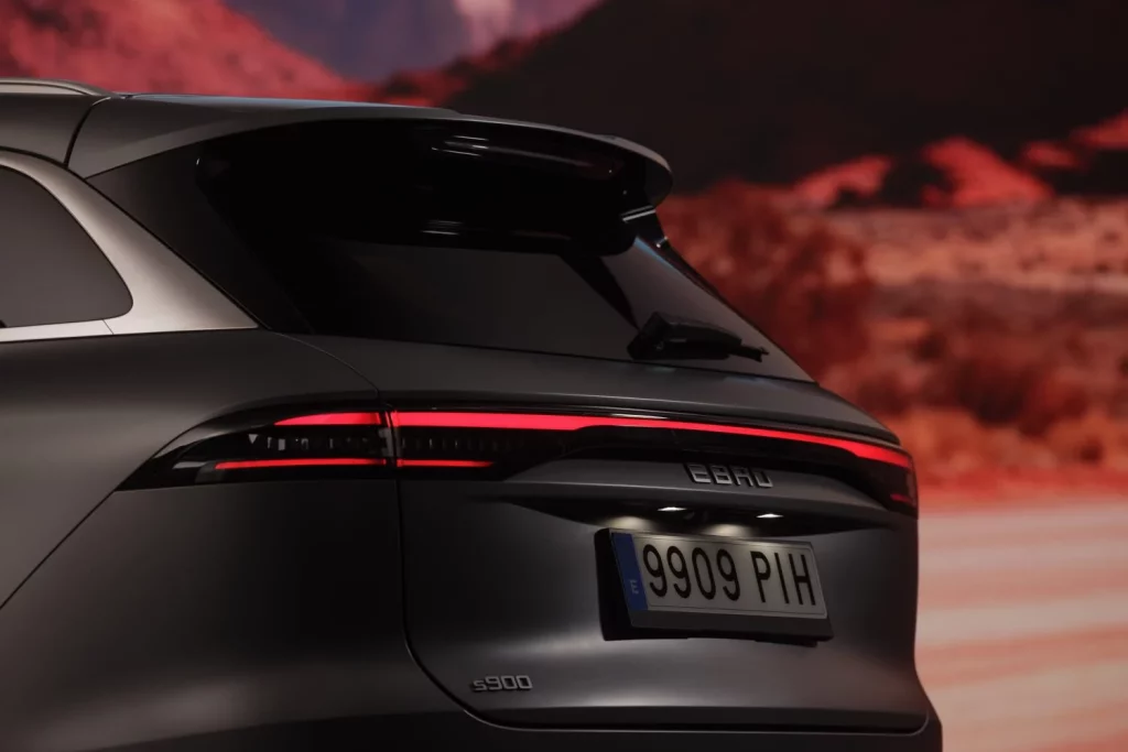 Nuevo EBRO s900 PHEV 4x4: Un peldaño más 47 Motor16 EBRO s900 PHEV 45 Motor16