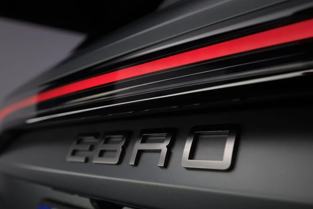 Nuevo EBRO s900 PHEV 4x4: Un peldaño más 12 Motor16 EBRO s900 PHEV 8 Motor16