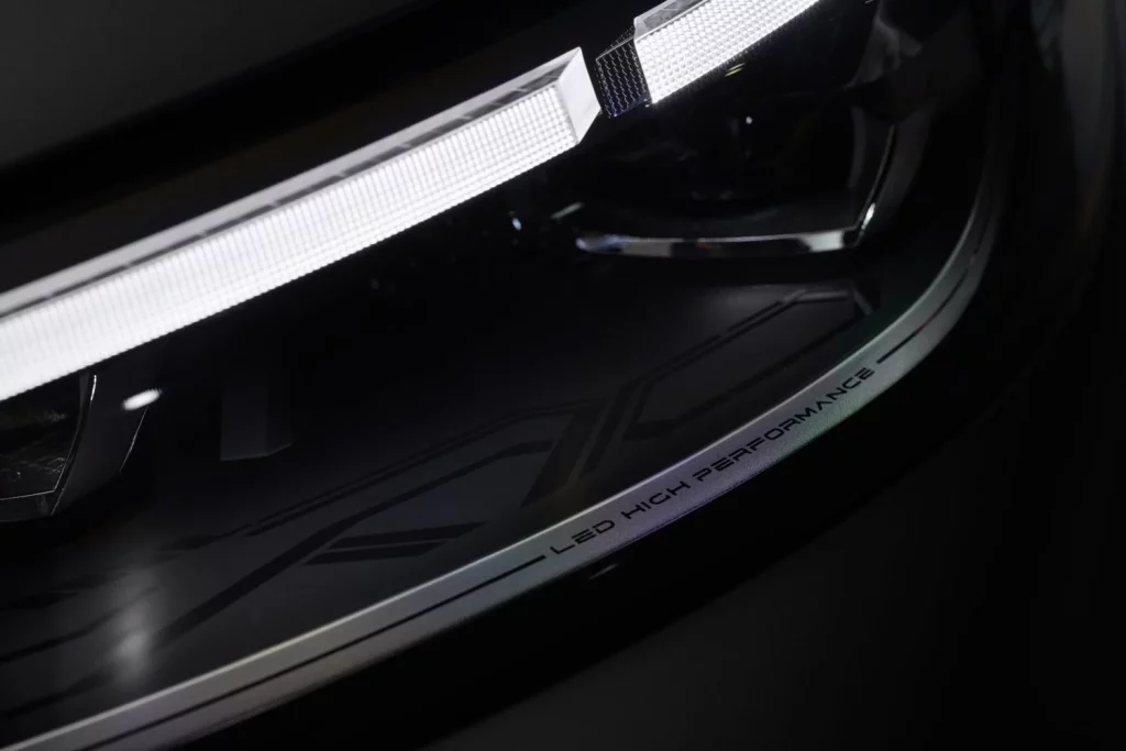 Nuevo EBRO s900 PHEV 4x4: Un peldaño más 13 Motor16 EBRO s900 PHEV 9 Motor16