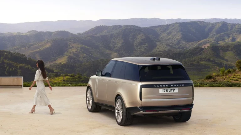 ¿Buscas una experiencia exclusiva o un regalo de lujo para Navidad? Range Rover te da algunas ideas