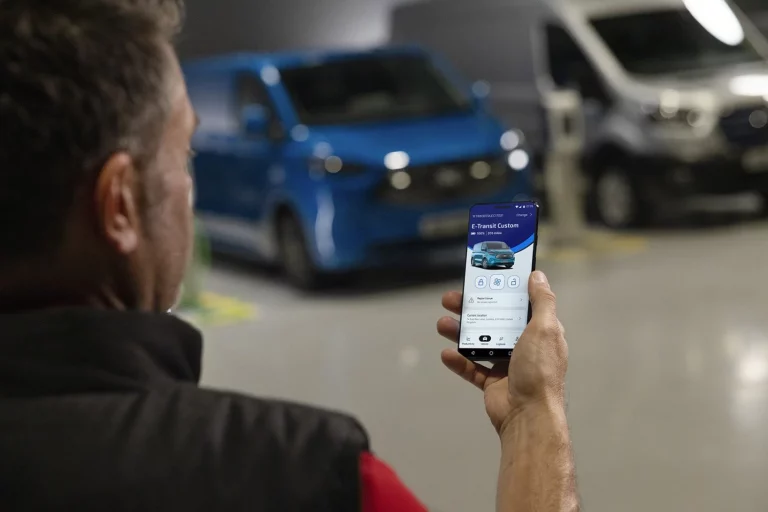 Ford Pro Telematics Drive: nuevas funciones para una gestión de flotas más eficiente